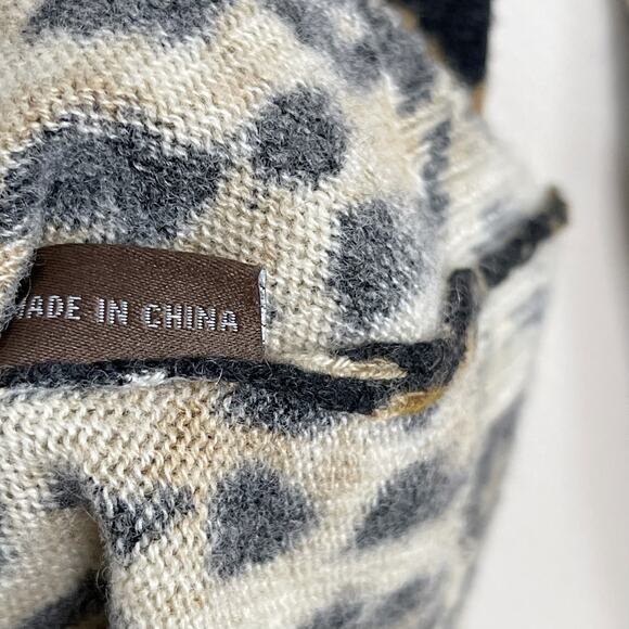 J Mclaughlin Leopard Sancerre Cashmere Sweater XSmall XS Brown Black Crew Neck - Picture 10 of 11